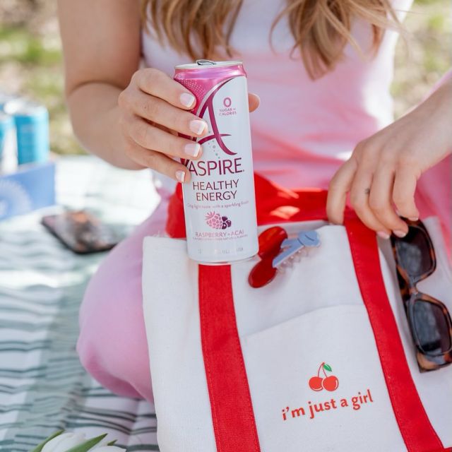 Spring has sprung! What are some of your spring essentials? Besides Aspire ofc 😏🌷

#EnergyNotAnxiety #AspireHealthyEnergyDrinks #UnextremeEnergy #EnergyDrinks